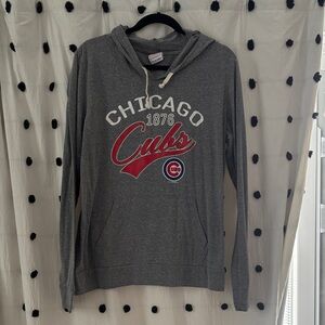 5th & Ocean Chicago Cubs lightweight Gray Hoodie